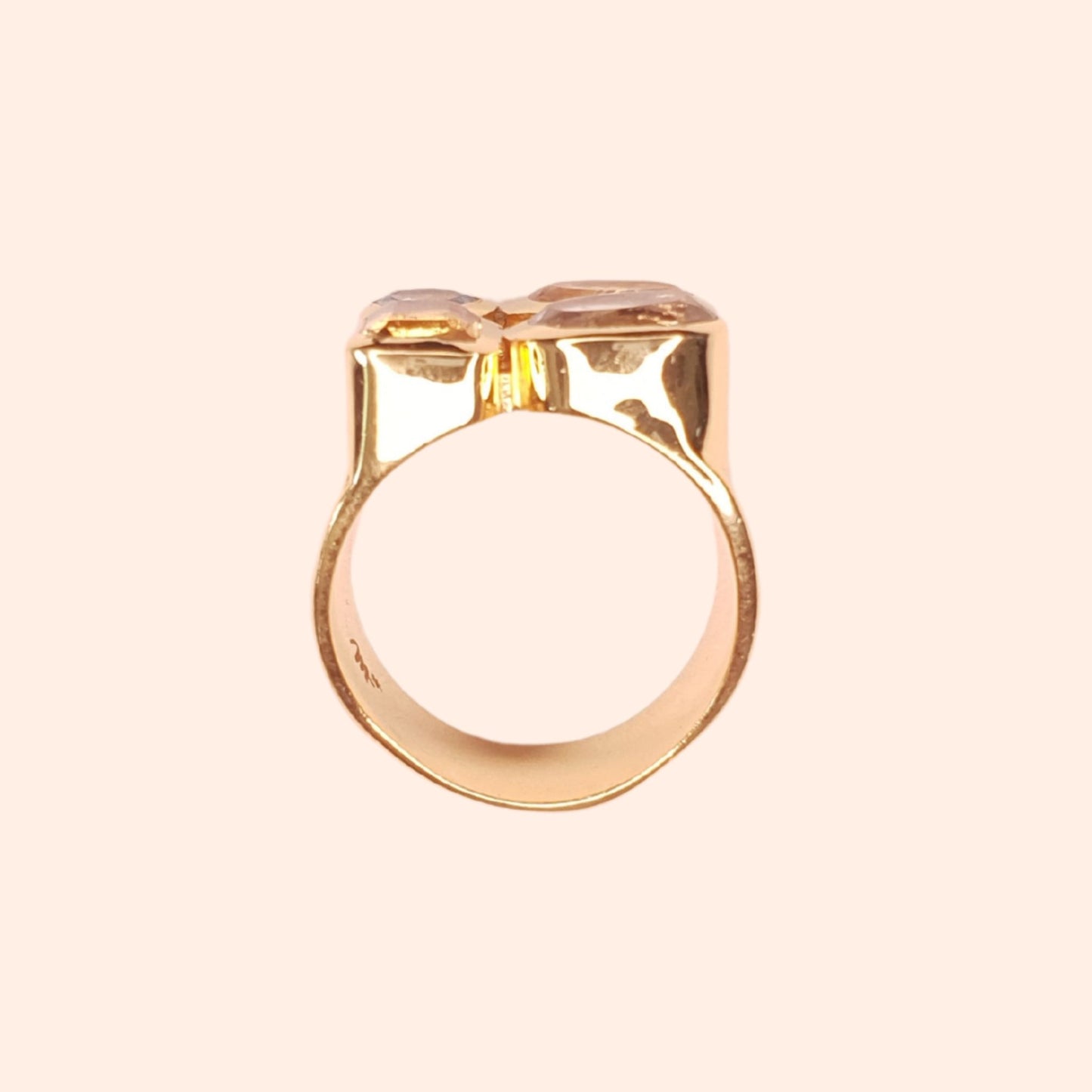 Bague chevalière avec pierre femme - Betty