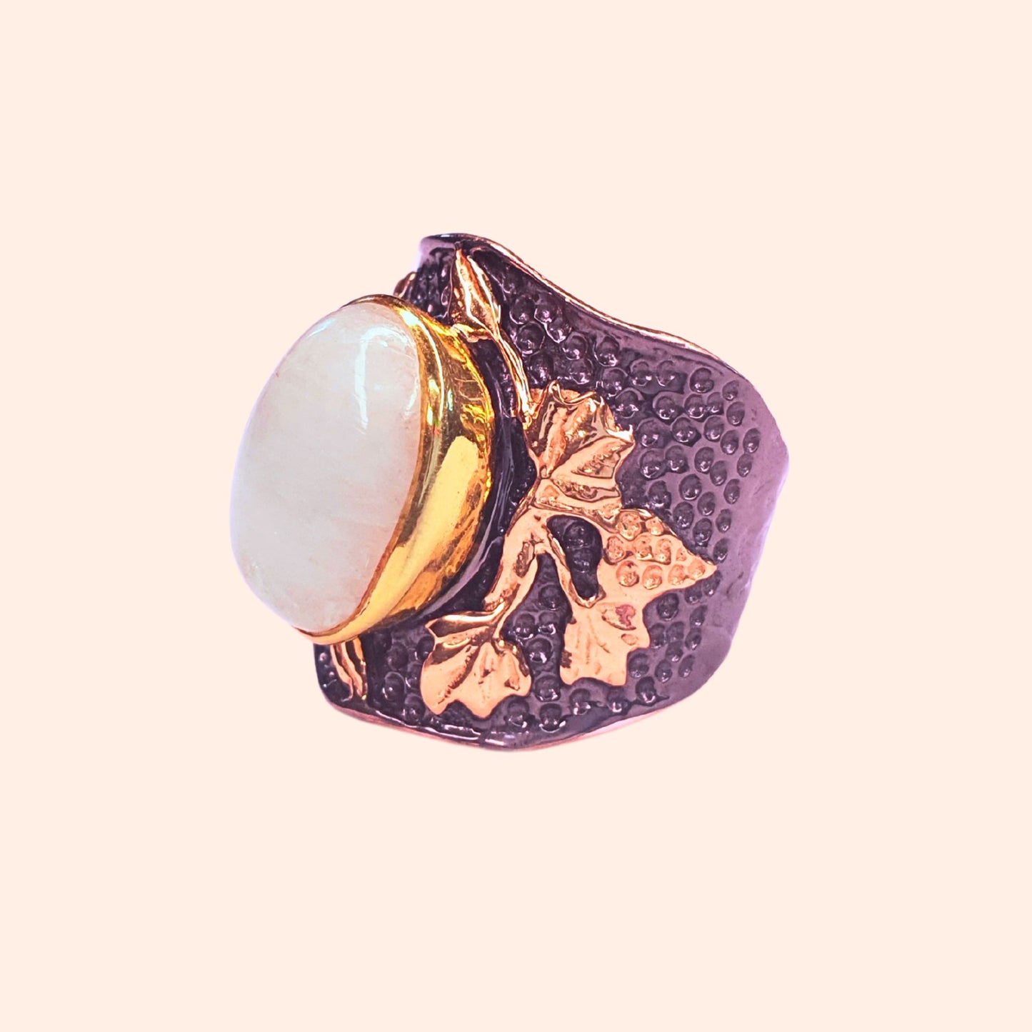 Bague Pierre de lune en laiton noir et doré - La Vigna