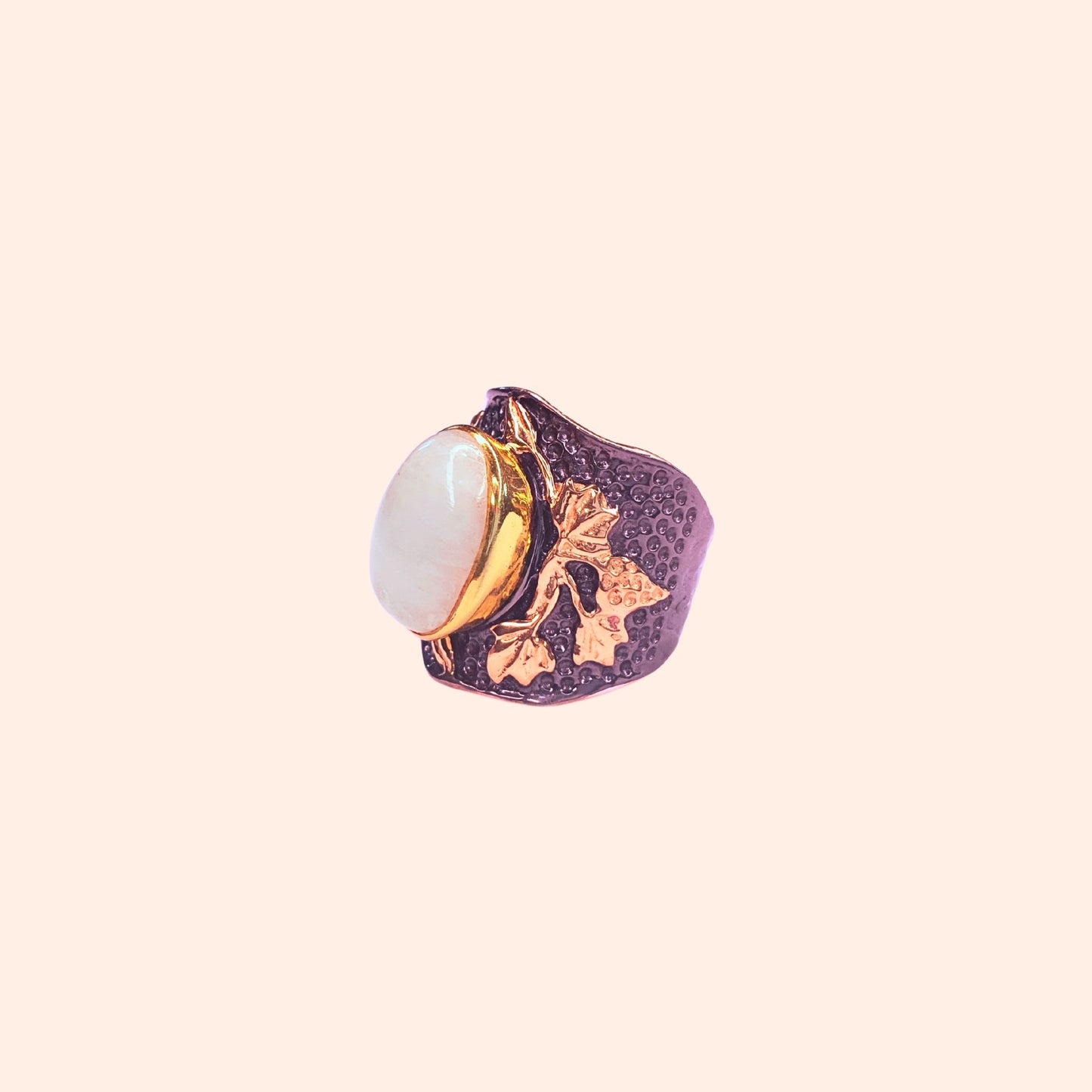 Bague Pierre de lune en laiton noir et doré - La Vigna