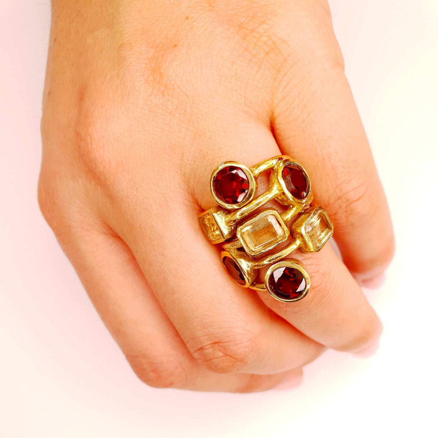 Bague dorée à l'or fin et pierres Citrine et Grenat - Louisa-Marialla-Bijoux