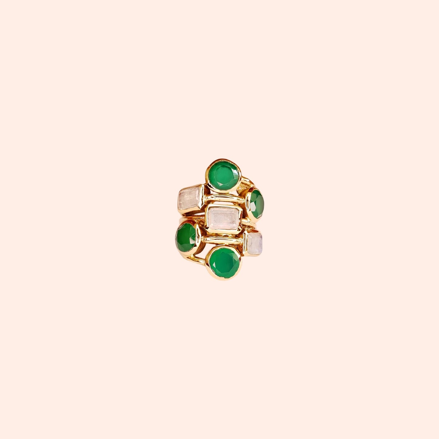 Bague dorée à l'or fin et pierres Onyx et Pierre de lune - Louisa-Marialla-Bijoux