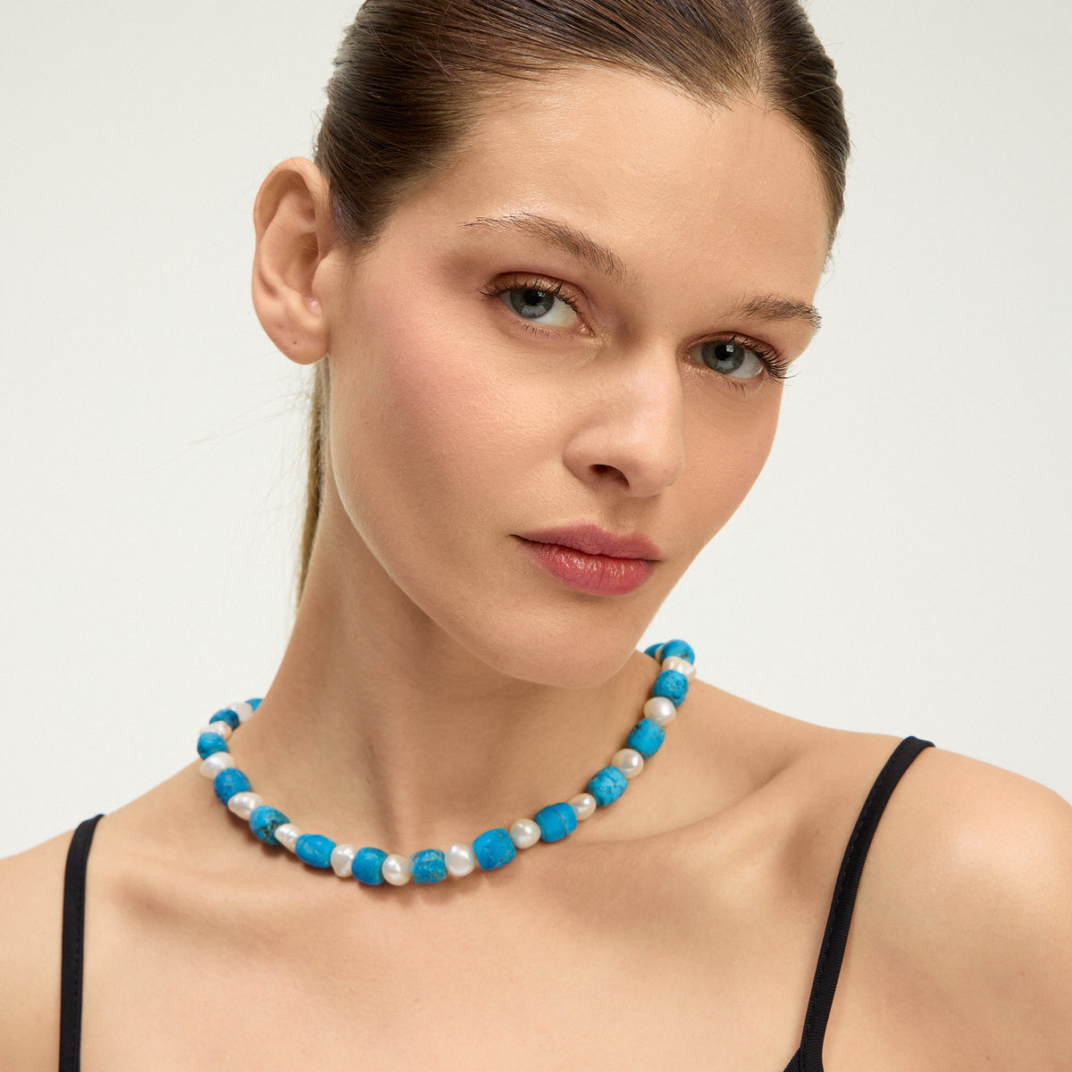 Collier turquoise brute et perles d’eau douce en pierres naturelles - Simone