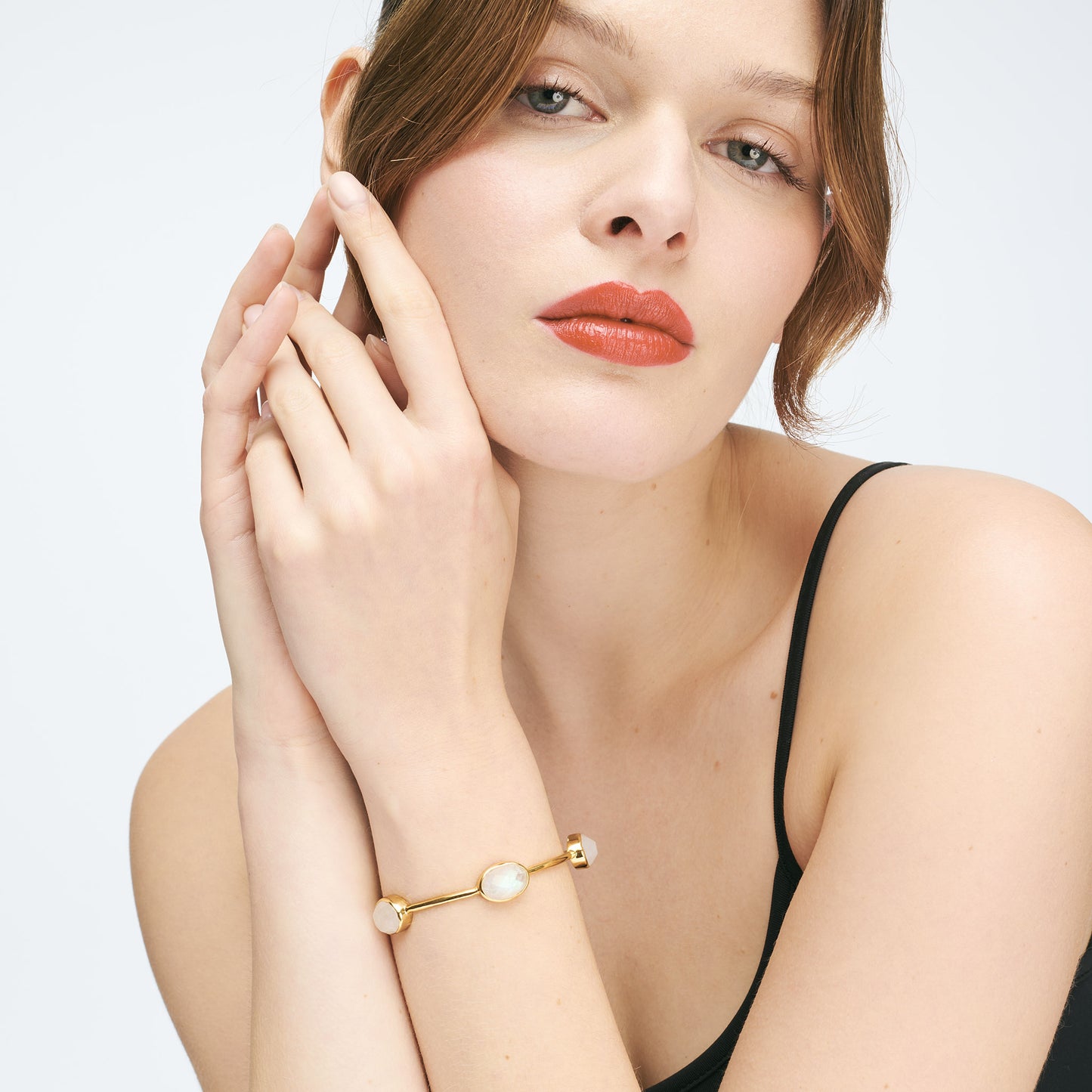 Bracelet jonc doré Pierre de lune - Gisella